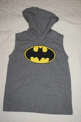 CAMISETA BATMAN CON CAPUCHA para niños sin mangas BOLSILLO BOLSA Gris con logotipo amarillo TALLA 7 Foto 1 de 2