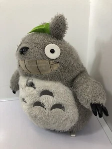 MY VECINO TOTORO 12” Estudio de Peluche Ghibli Hoja Verde y Garras Sonriendo De Colección - Imagen 1 de 24