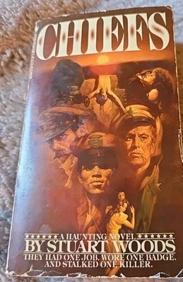 Chiefs - Paperback By Stuart Woods - ACCEPTABLE - Image 1 of 2