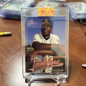 1997 Fleer Ultra Gold Medallion - David Ortiz #518 Arias on Card (RC) - Picture 1 of 3