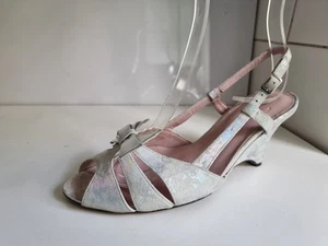 VAN DAL DESIG UK 5.5 38.5 WOMENS SILVER LEATHER LOW WEDGE STRAPPY SUMMER SANDALS - Picture 1 of 16