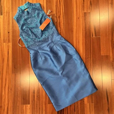 Nuevo Nuevo con etiquetas Vestido Vaina Azul Monique Lhuillier Sin Mangas Encaje Cuello Alto Talla 6 Foto 1 de 4