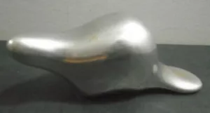 VINTAGE HOSELTON ALUMINUM BEAVER FIGURINE 1202 - Picture 1 of 10