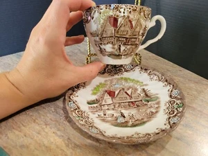 Johnson Brothers Staffordshire Heritage Hall tazza da tè e piattino a sbalzo coloniale - Foto 1 di 14