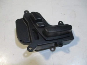 107921 Mercedes-Benz E 320 T CDI 211 Sitzverstellschalter Rechts A2118211258 - Bild 1 von 1