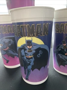 Komplettsatz 4 Batman Movie Taco Bell Cup 1989 Batmobile Batwing Gotham City - Bild 1 von 13