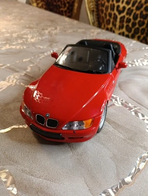 UT Models BMW Z3 Cabriolet Roadster 1:18 Modellauto Sammlerstück - Bild 1 von 4