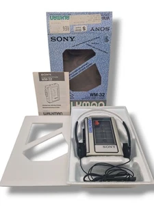 ⚡Walkman Sony Mondiali 32 IMBALLO ORIGINALE sigillato anni 80 vintage come nuovo mai usato da collezione⚡ - Foto 1 di 24
