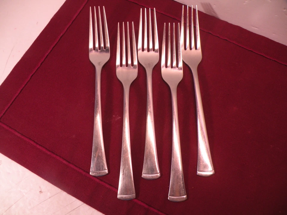 Set Of 5 Stainless Dinner Forks Pfaltzgraff Atrium Flatware 8 3/8" - Image 1 of 4