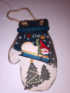 New "I Love Snow" Wood Christmas Ornament - Picture 1 of 5