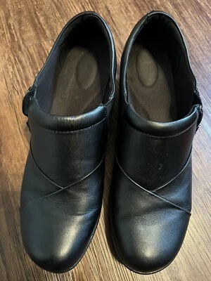 Zapatos cómodos Clarks para mujer talla 11 M cuero superior negro sin cordones Foto 1 de 4