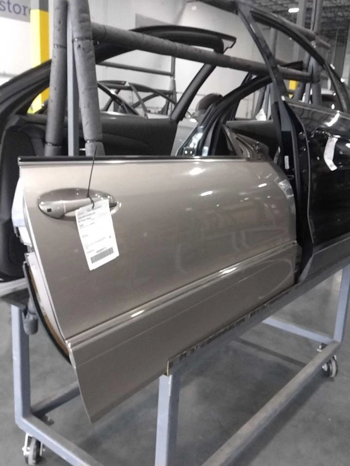 Puerta delantera pasajero 209 tipo CLK550 compatible 03-09 MERCEDES CLK 510579 Foto 1 de 1