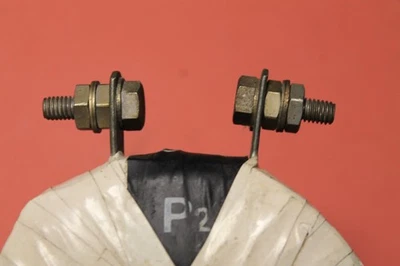 Current Transformer 100A 5A Output Screw Terminals Internal diameter 32mm x 25mm - Image 1 of 4