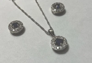 Juego de collar y pendientes HALO de cristal brillante ¡una gran idea de regalo! - Imagen 1 de 3