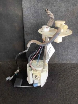 Conjunto de bomba de combustível 1.5L Hatchback 1NZFE motor compatível com Toyota YARIS 2008-2018 - Imagem 1 de 2