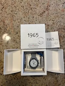 Swatch x OMEGA BIOCERAMIC MoonSwatch 1965 Gray White SO33M106 NEW Authentic - Bild 1 von 2