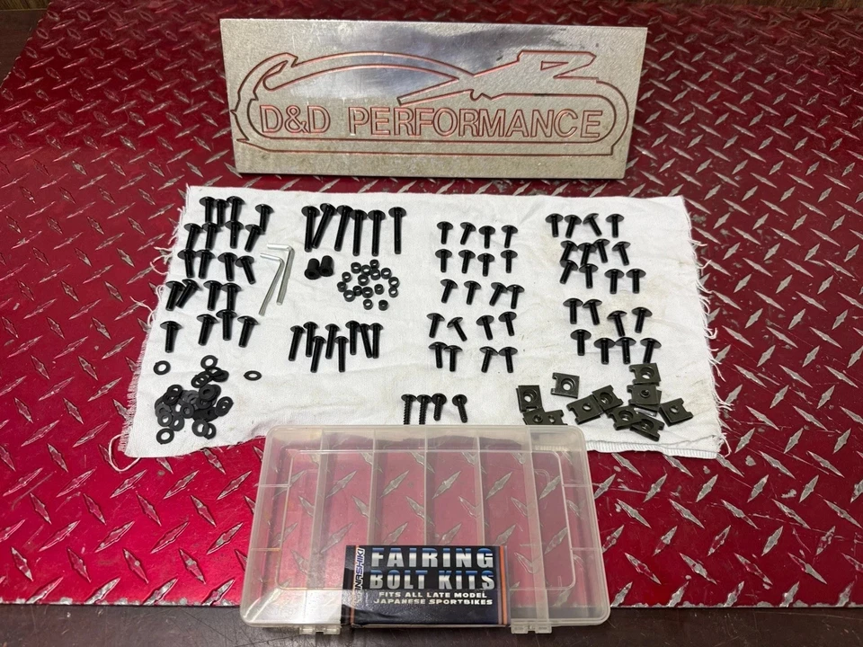 KIT DE PERNOS DE CARENADO UNIVERSAL DE 100 PIEZAS YANA SHIKI SUZUKI HONDA KAWASAKI YAMAHA Foto 1 de 4