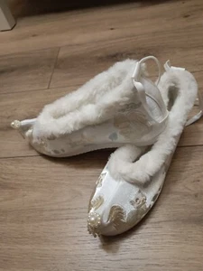 Satin Bestickt China Hanfu Stoff Schuhe Eichhörnchenmuster mit Perlendekoration - Bild 1 von 5