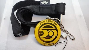 MINI Schlüsselband original 50 Jahre Mini Metall-Plakette Halsband Lanyard - Bild 1 von 3