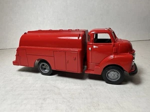 Ertl 1950 Chevy Cab Caution Flammable Fuel Truck Red 1:40 (6") Diecast #19380 - Picture 1 of 7