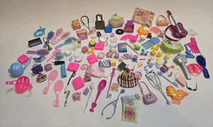 Barbie & Other Doll Accessories Brushes Combs Sunglasses Hats Purses - Picture 1 of 19
