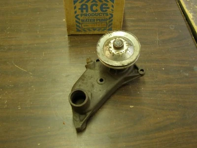 Nos Reman. Ford Flat Heat 1949 V8 bomba de agua derecha Customline Crestine Custom Foto 1 de 4