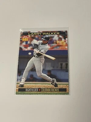 1998 Sports illustrated For Kids #669 Larry Walker     **025013 - Image 1 of 2