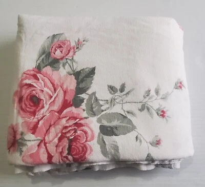 Sábana plana vintage de franela - Hecha en Portugal - 100% algodón - Rosas - 72" de ancho x 82" de largo Foto 1 de 4
