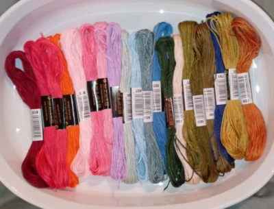 20 Skeins of Embroidery Thread in 20 Colors - Image 1 of 4