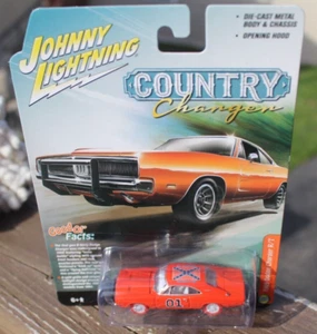 WHITE LIGHTNING Dukes of Hazzard 1969 DODGE CHARGER GENERAL LEE 1/64 IN PACKAGE - Picture 1 of 2