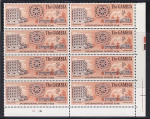 GAMBIA MNH 1976 INTERNATIONAL TOURIST YEAR HOTELS AND ITY EMBLEM IN BLOCK OF 8 - Picture 1 of 3