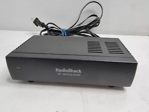 Radioshack Radio Frequency RF Modulator 15-1214 120V 60Hz 4,5W Kanal 3/4 - Bild 1 von 13