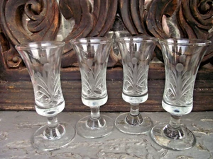 4 Vtg Clear Glass Etched Swags & Dots Sherry Liqueur Aperitif Schooner Glasses - Picture 1 of 11