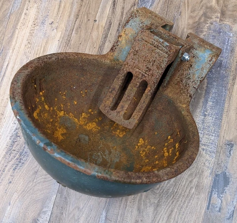 Vtg Klinzing Cast Iron Cattle Cow Waterer Water Bowl Trough Farm Decor Cover