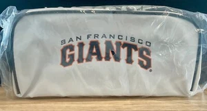 Estuche de Colección MLB Gigantes de San Francisco Blanco 10"x5" con Cremallera con Marca de Cinta de Mango - Imagen 1 de 3