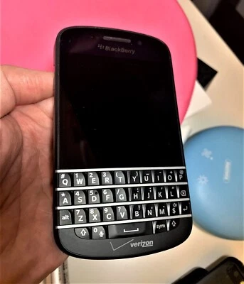 BlackBerry Q10 - 16GB - Black -EXCELLENT CONDITON ON SALE For Parts - Image 1 of 2