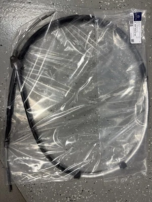 Nuevo cable freno trasero izquierdo original mercedes w460 w461 w463 g320 g500 4634200785 Foto 1 de 4