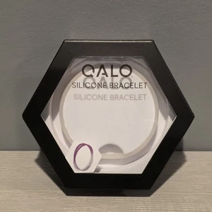 QALO Women's Bioluminescent Saturn Bracelet Size M-L Purple Clear - Picture 1 of 4