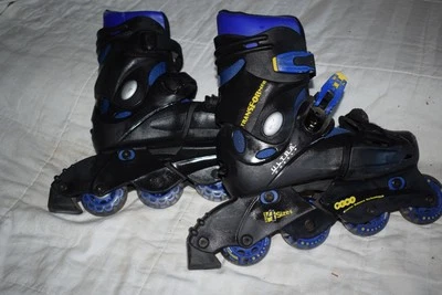 Transformer Ultra Wheels Inline Roller Blades Youth Adjustable 3-6 - Imagem 1 de 2