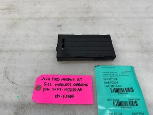24 25 FORD MUSTANG GT S650 WIRELESS CHARGING MODULE SU5T-19J235-AA - Picture 1 of 9