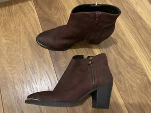Womens Boots Size 7.5 STEVE MADDEN brown boots size 41 - Picture 1 of 8