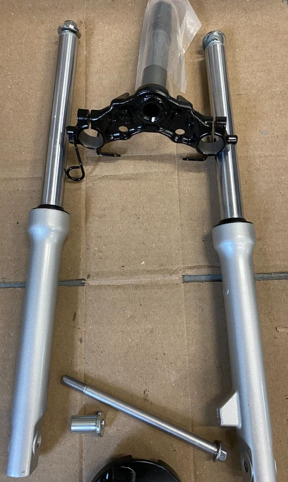 PW50 FRONT FORKS NEW STYLE '81-'16 UPDATE to '17 up  KIT 2SA-23100-00-00 - Image 1 of 1