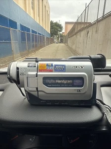 Sony Handycam Video 8 Camcorder 120x Digital Zoom Video Transfer (DCR-TRV17 - Picture 1 of 5