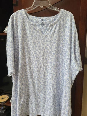 ¿Pijama tejido de algodón con estampado floral azul y blanco Croft & Barrow? Top 5X Foto 1 de 4