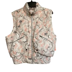 Free People Movement Vest Off the Grid Printed Womens Floral Pockets Hiking Sz S - Picture 1 of 7