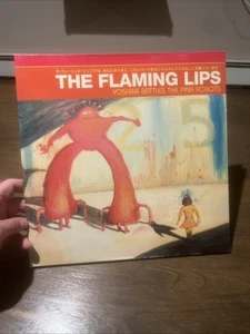 The Flaming Lips-Yoshimi Battles The Pink Robot RED Vinyl LP Record WB2002 00392 - Picture 1 of 5