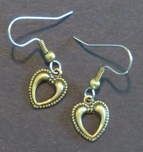 Valentine Heart Earrings Antiqued Brass Tiny Open - Bild 1 von 4