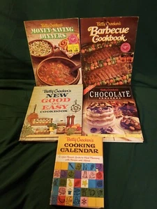 5 Betty Crocker's Cookbooks - See Listing - Picture 1 of 8