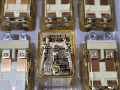 (1 PC) RH2B-UDC24V IDEC RELAY GEN PURPOSE DPDT 10A 24V - Image 1 of 4