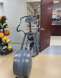 PRECOR - EFX 546I - Pre Experience ELLIPTICAL - SERVICED & CLEANED - Picture 1 of 1